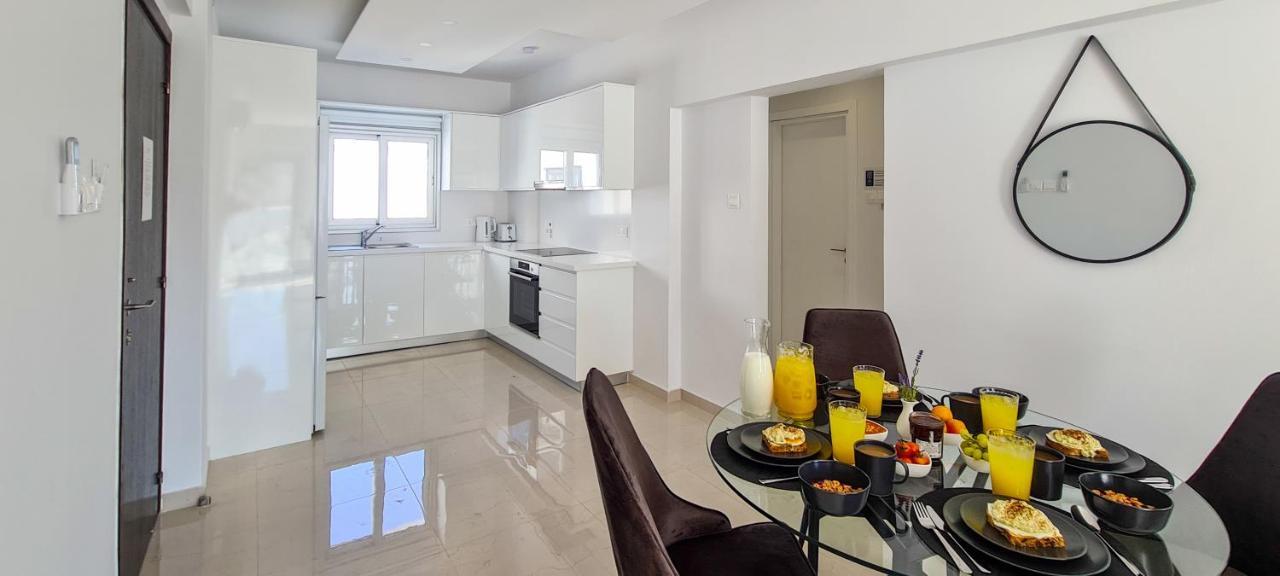 Phaedrus Living: Seaside Luxury Flat Lighthouse 65 Apartamento Pafos Exterior foto