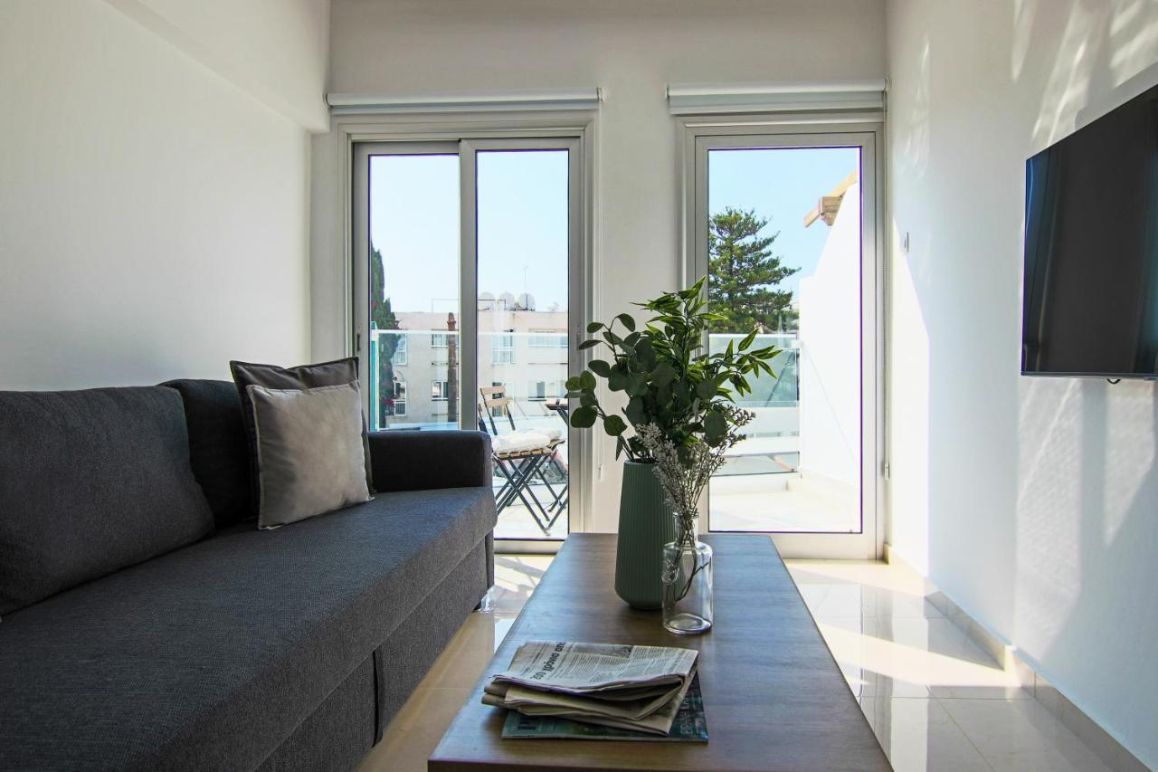 Phaedrus Living: Seaside Luxury Flat Lighthouse 65 Apartamento Pafos Exterior foto
